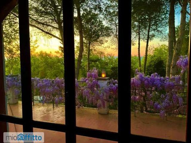 Villa arredata con terrazzo Marsciano