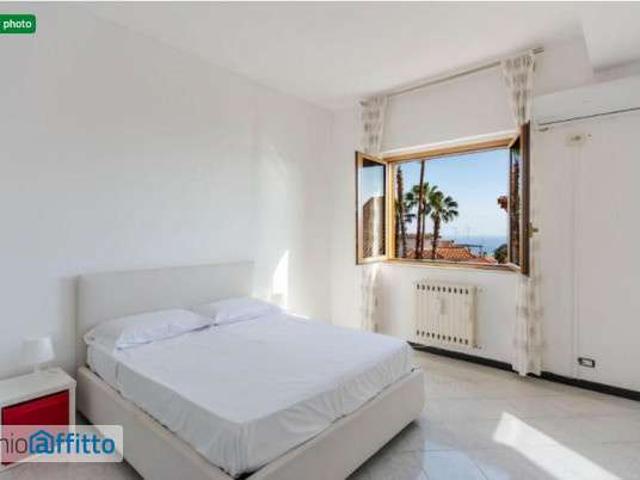 Villa arredata con terrazzo Nizzeti