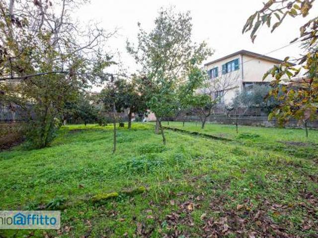 Villa arredata con terrazzo Soccavo