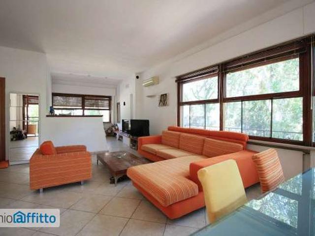 Villa arredata con terrazzo Sabaudia
