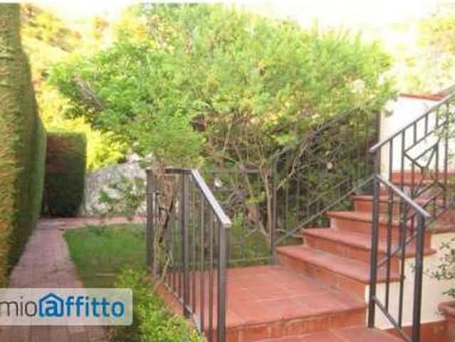 Villa arredata con terrazzo Sparvasile