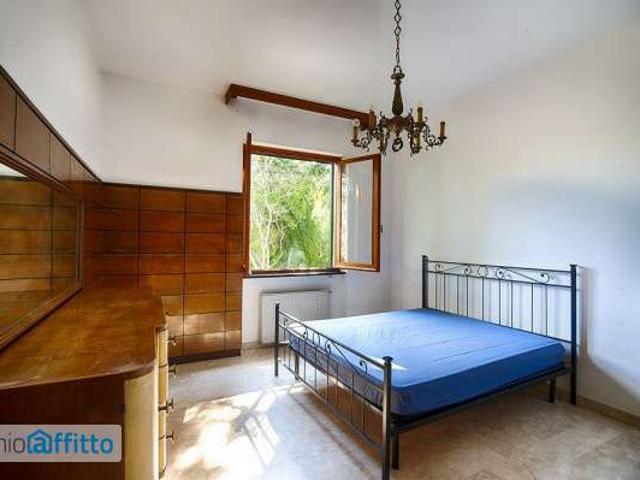 Villa arredata con terrazzo Spotorno