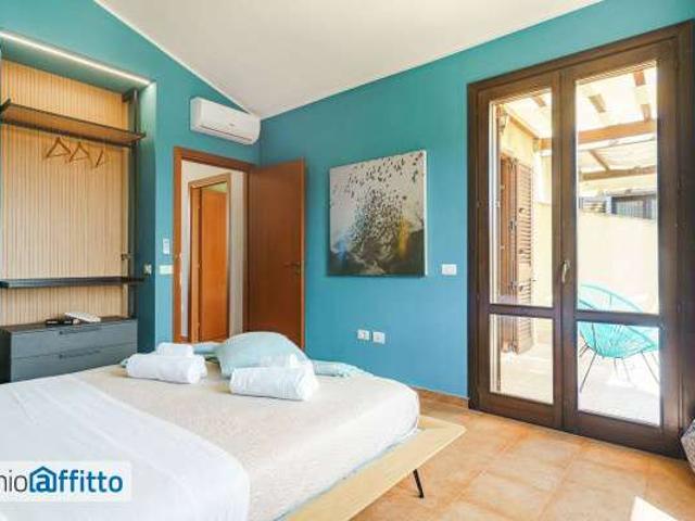 Villa arredata con terrazzo Stagnone