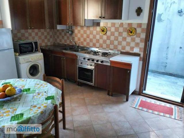 Villa arredata con terrazzo Pollina