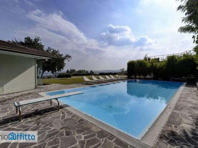 Villa arredata con terrazzo Padenghe Sul Garda