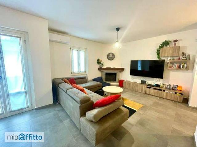 Villa arredata con terrazzo Pulicciano
