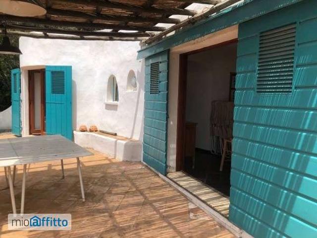 Villa arredata con terrazzo Punta rossa