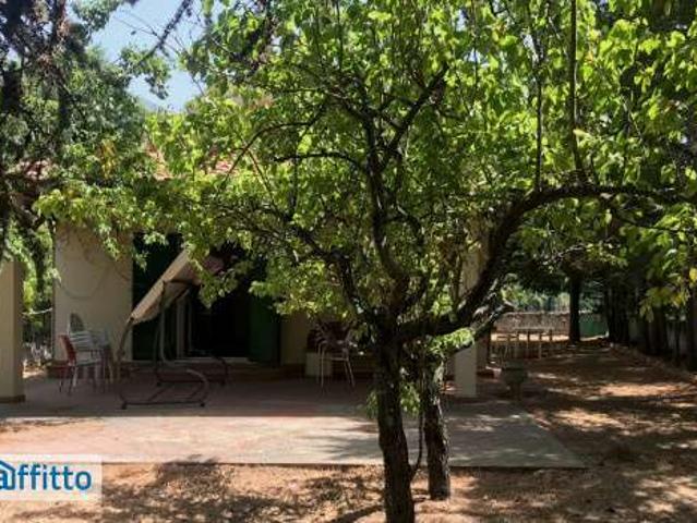 Villa arredata con terrazzo Rossano