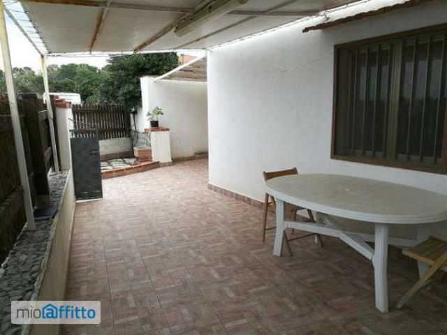 Villa arredata con terrazzo Tommaso natale