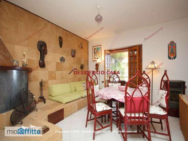 Villa arredata con terrazzo Tommaso natale