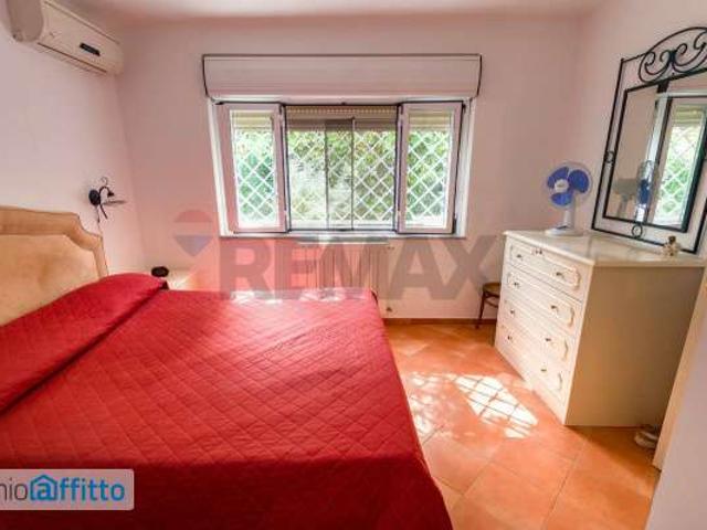 Villa arredata con terrazzo Tommaso natale