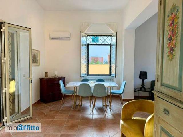 Villa arredata con terrazzo Tommaso natale
