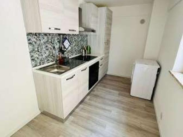 Villa arredata con terrazzo Tommaso natale