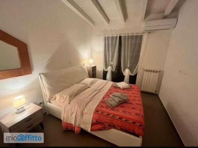 Villa arredata con terrazzo Tommaso natale