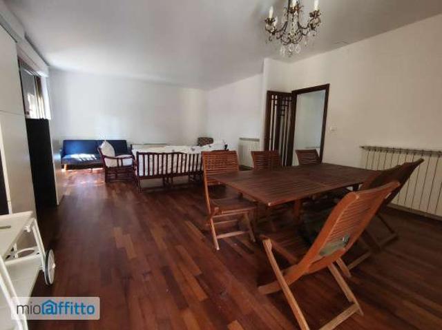 Villa arredata con terrazzo Tommaso natale