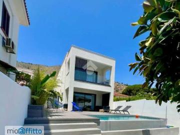 Villa arredata con terrazzo Tommaso natale