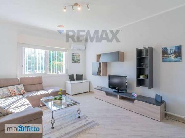 Villa arredata con terrazzo Tommaso natale