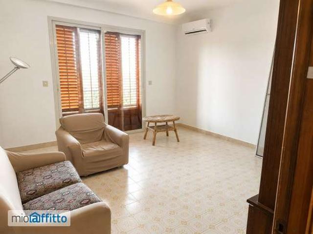 Villa arredata con terrazzo Tommaso natale