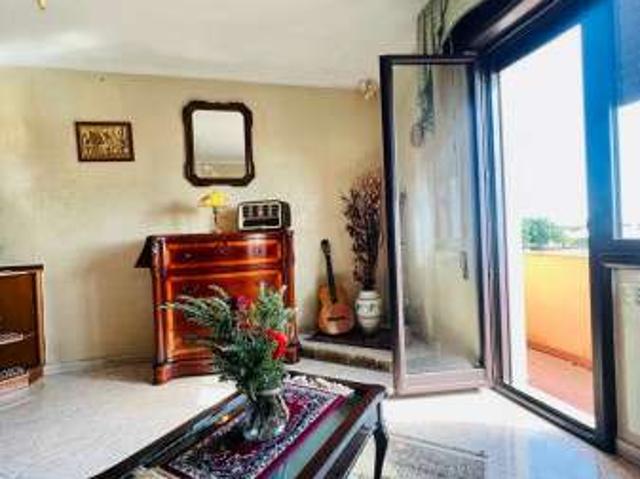 Villa arredata con terrazzo Torvaianica alta