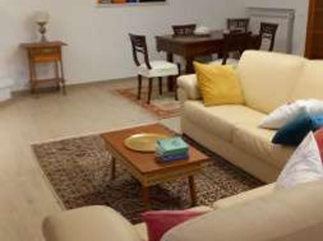 Villa arredata con terrazzo Taranto
