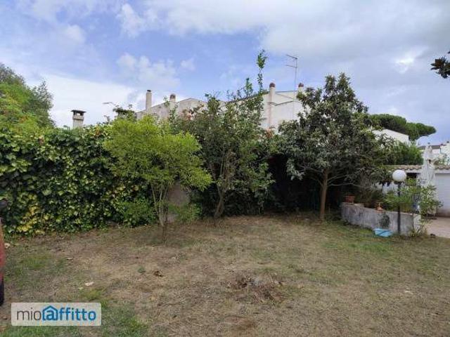 Villa arredata con terrazzo Terracina