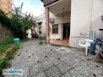 Villa arredata con terrazzo Zona industriale