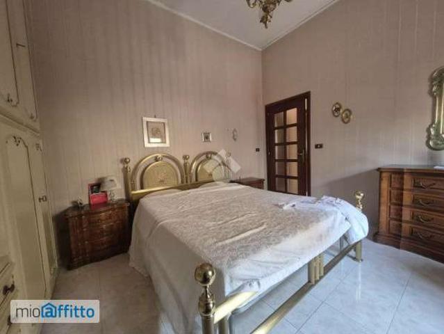 Villa arredata con terrazzo Zona industriale