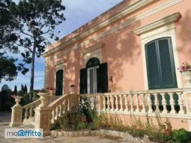 Villa arredata Cozzana