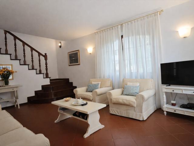 Villa arredata in affitto, Forte dei Marmi caranna