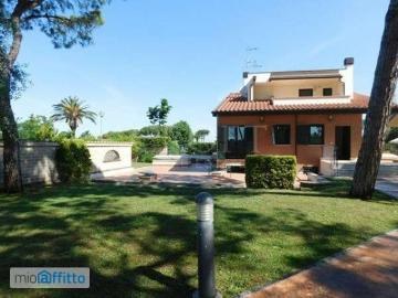 Villa arredata Massimina, tredicesimo, casal lumbroso