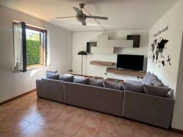Villa arredata Oltrona Di San Mamette