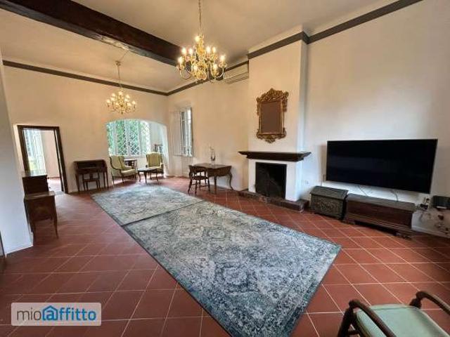 Villa arredata Porta a lucca