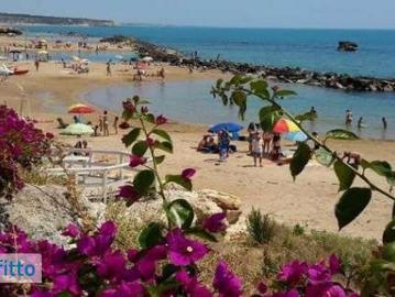 Villa arredata con terrazzo Scoglitti