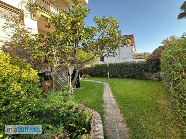 Villa arredata con terrazzo Santa Marinella