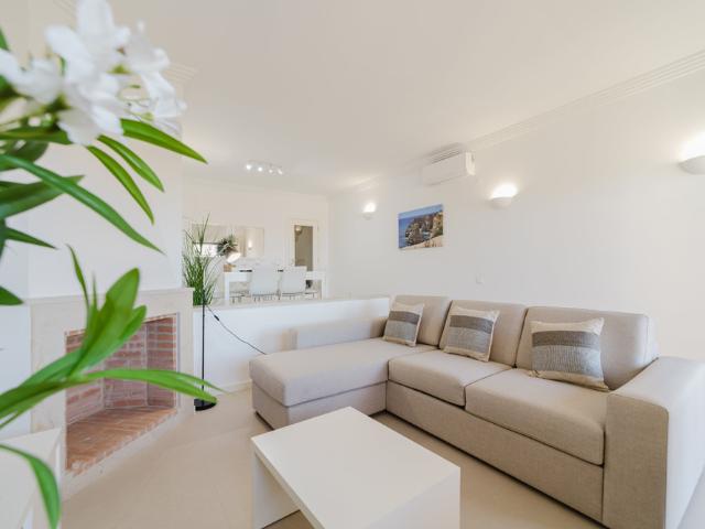 Villa Atlântico by HelloVacations