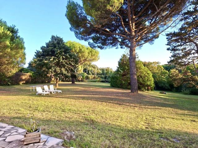 Villa au sein d'un parc privé, proche plage Saint Palais s. 163m² Royan