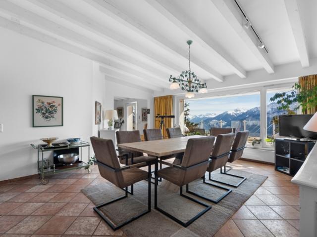 Villa auf dem Dach mit privatem Innenpool