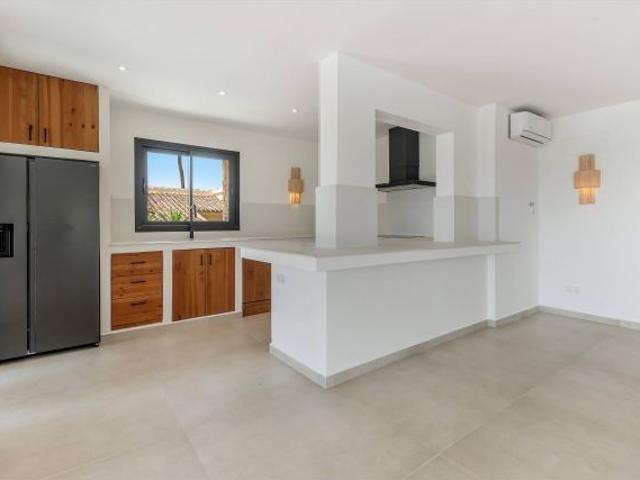 VILLA AURA · OBRA NUEVA DE LUJO DONDE EL MAR SE CONVIERTE EN HORIZONTE EN MORAIRA