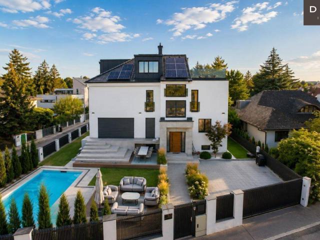 VILLA AUREA | LUXUSVILLA | SPA | POOL | DACHTERRASSE | PREMIUM AUSSTATTUNG | MAUER