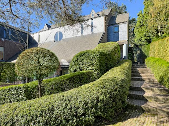 Villa avec jardin et terrasse
