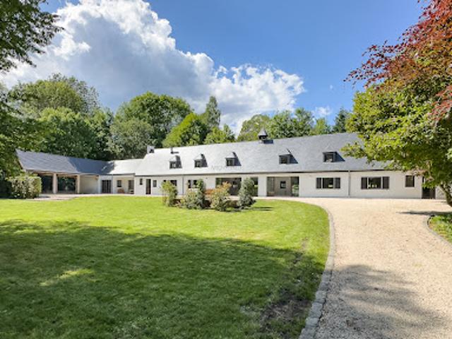 Villa avec jardin et terrasse