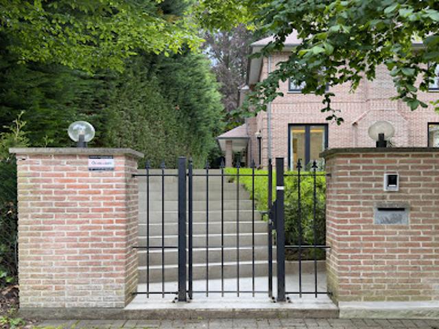 Villa avec jardin et terrasse