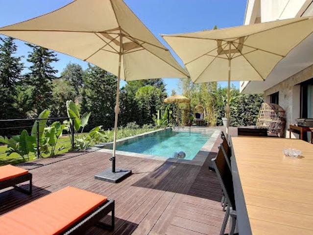 Villa avec piscine
