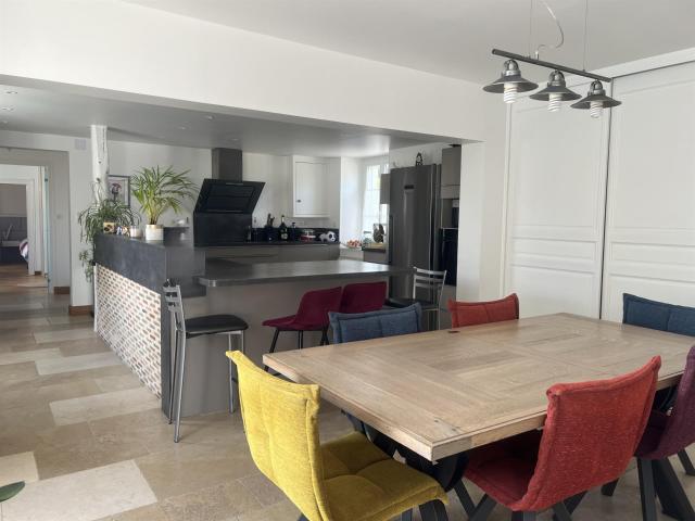 Villa Avec Piscine à 25 Km Sud de Chartres 300m² Bonneval