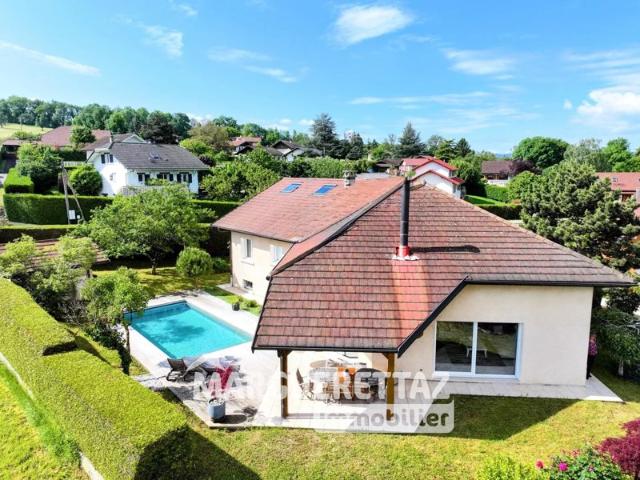 VILLA avec piscine à MARCELLAZ