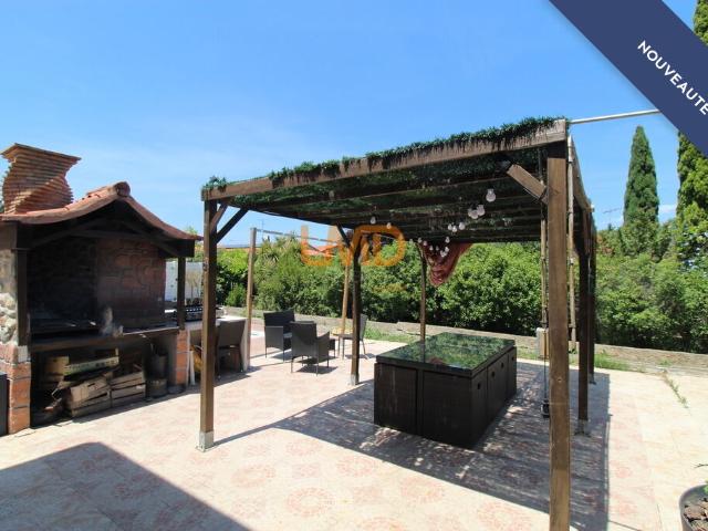 Villa avec piscine, garage et T2 indépendant