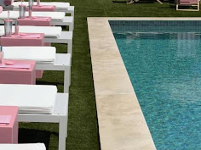 Villa avec piscine et jardin