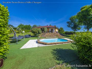 Villa avec piscine et terrain arboré 1520 m2