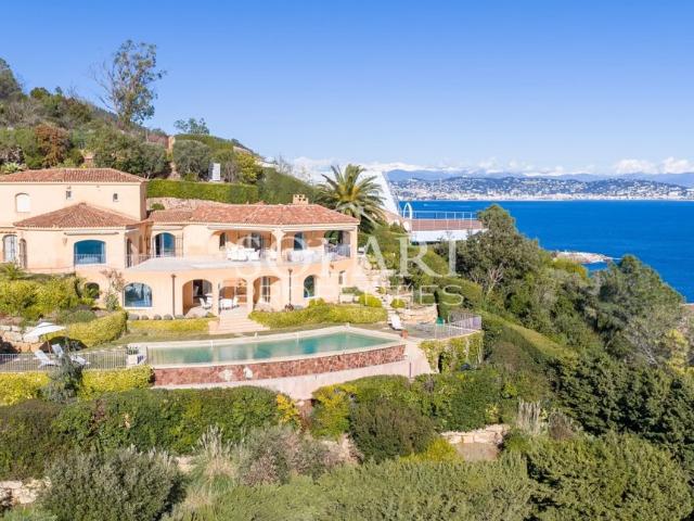 Villa avec piscine et vue mer panoramique 8 personnes