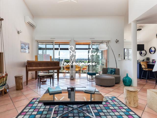 Villa avec piscine et vue Pyrénées à Lauzerville 322m² Lauzerville